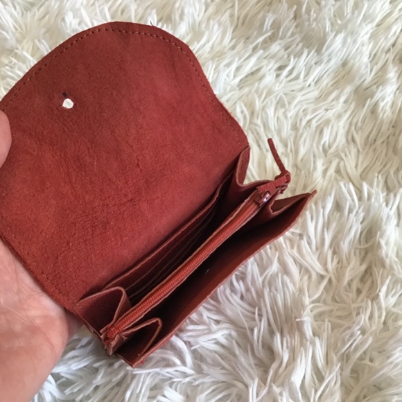 Handmade Leather Wallet - Picture 5 of 7